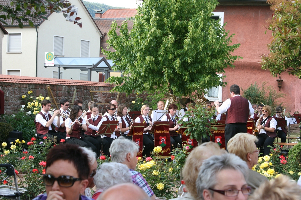 comp_2011 Rosengartens.0030.jpg